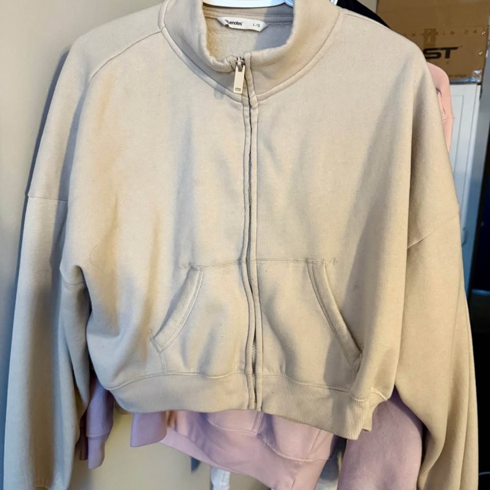 Women’s Cream cropped Zip-Up hoodie L